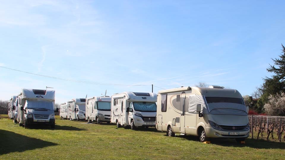 Aire camping-car  Langon (33210) - Photo 1